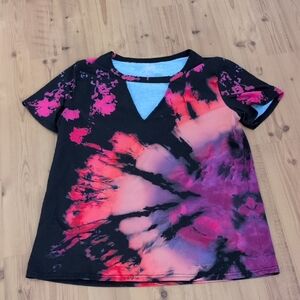 Tie-Dye T-Shirt - Black and Pink